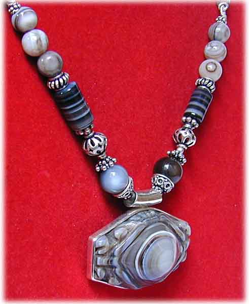Amulettkette Sheeps Eye