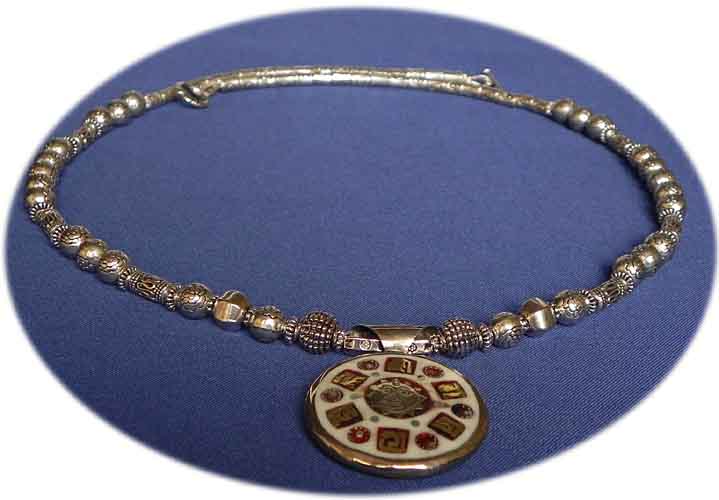Amulettkette mit Mantra-Anhnger